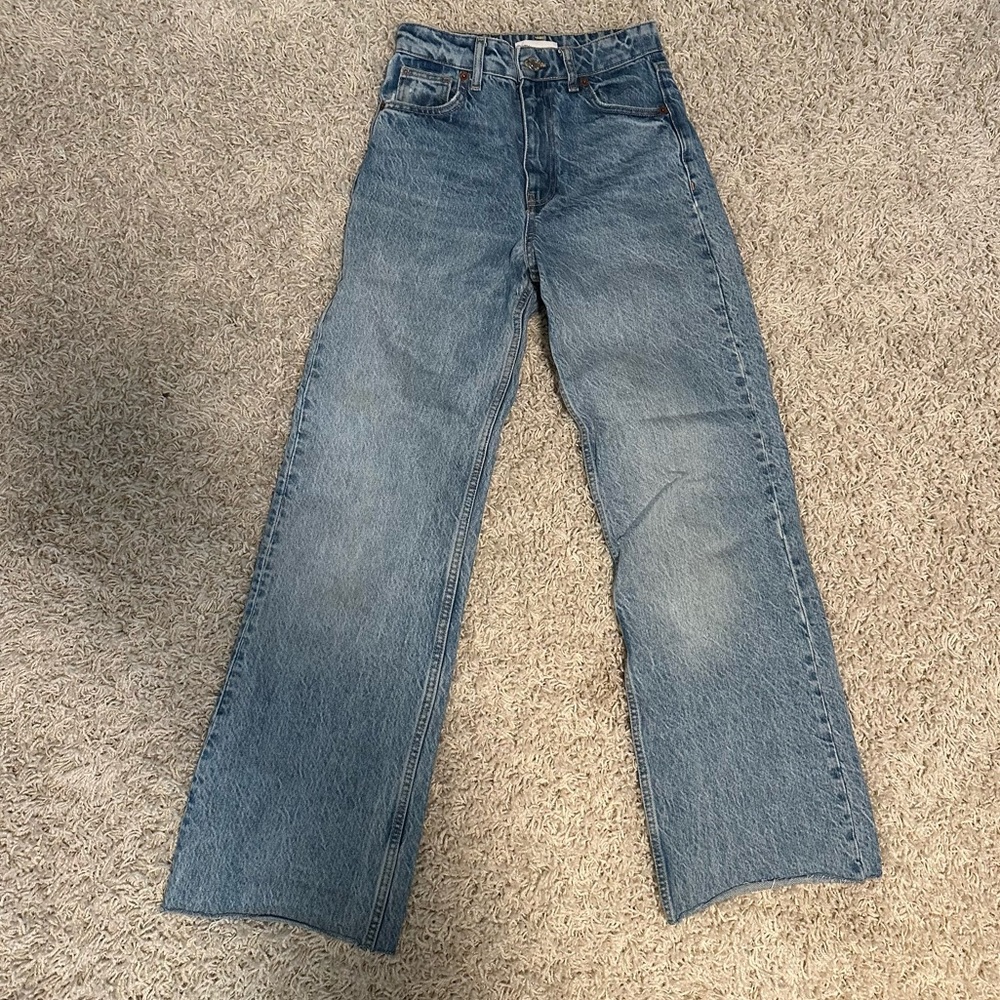 Wide Leg Zara Jeans in Light Blue Wash